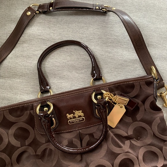 SOLD ☀️Coach Purse 10/10 Condition - Picture 1 of 7